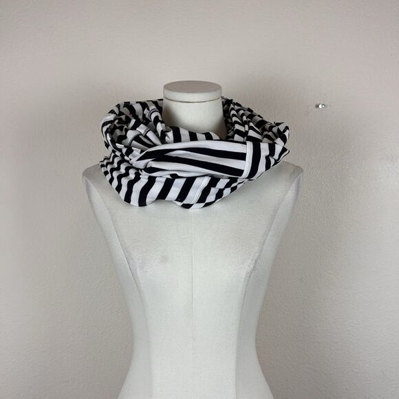 Lululemon Vinyasa Scarf Womens One Size Stripes Shawl Wrap Convertible Infinity - Picture 3 of 10